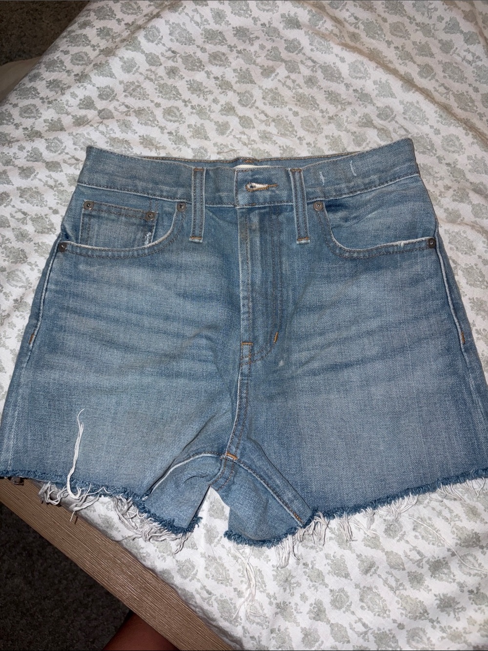 Madewell Light Wash Denim Shorts with Contrast Stitching